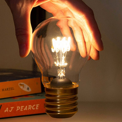 Battery powered bayonet store light bulb