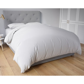 Summer Duvet 4.5 Tog Polycotton And Hollowfibre Filling