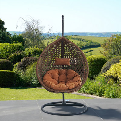 Comfortable Garden Hanging Pod Wicker Hanging Egg Chair With Stand