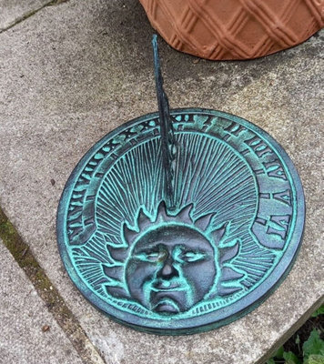 Sundial Ornament in Verdigris Cast Iron Sun Face