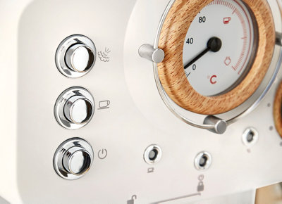 Swan Espresso Machine, 15 bar Pressure, Milk frother, 1.2L Tank, Scandi Style, SK22110WHTN, Cotton White