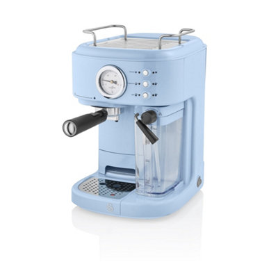 https://media.diy.com/is/image/KingfisherDigital/swan-retro-one-touch-espresso-machine-blue-15-bars-of-pressure-milk-frothing-steamer-1-7l-tank-retro-style-sk22150bln~5055322543136_01c_MP?$MOB_PREV$&$width=768&$height=768