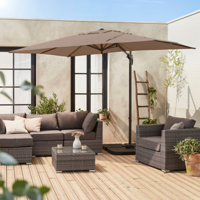 sweeek. 2x3m rectangular cantilever paraso - parasol can be tilted folded and rotated 360 degreesl - Antibes - Beige-brown