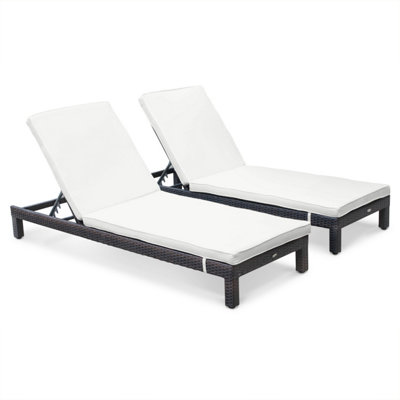 sweeek. Pair of premium rattan sun loungers Pisa Brown 195x65x84 cm