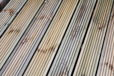 Swift Deck - Self-assembly Garden Decking Kit - 4.75 x 4.7m Corner - includes height adjustable foundations