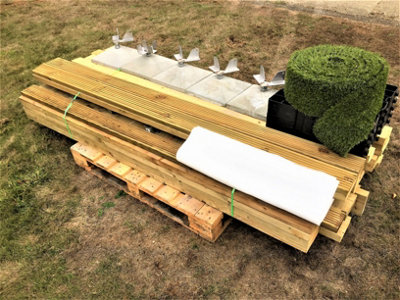 Swift Deck - Self-assembly Garden Decking Kit - 4.75 x 4.7m Corner - includes height adjustable foundations