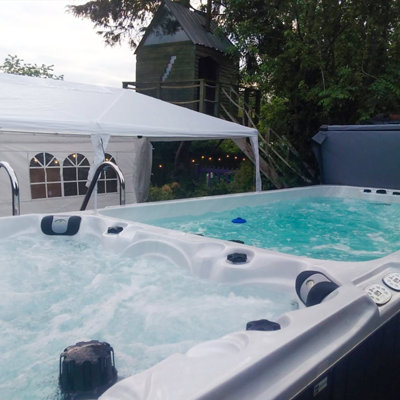 Swim Spa Dynamic - Suitable for up to 8 people