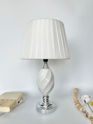 Table Lamp With Metal Cermaic Base With A Soft White Fabric Shade Chic Designs White Twist Spiral T054