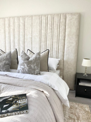 tall-chateaux-paneled-floor-to-ceiling-headboard-bed-frame-doorstep