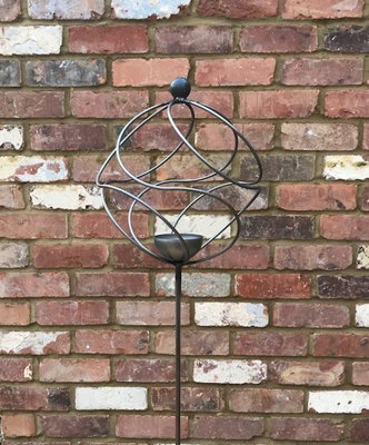Tangle Ball on 4Ft Stem With Bird Feeder - Hand Made By Traditional Forge Ornamental - Steel - L34.3 x W34.3 x H157.5 cm
