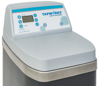 Tapworks NSC09PRO Water Softener Easyflow Metered - Full Installation Kit +Hoses