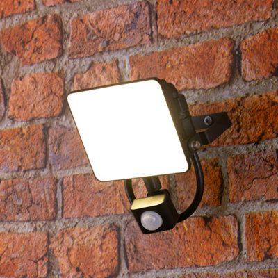 TCP 10W LED Floodlight with PIR Motion Sensor, Efficient Outdoor Light with Screwless Connector