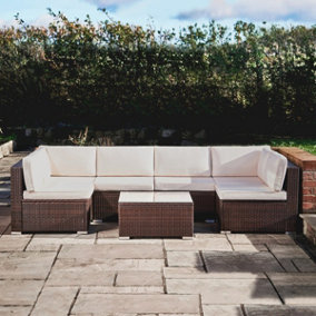 Teamson Home Outdoor Garden Lounge Set, 7 Piece Rattan Garden Furniture Set, Large Garden Corner Sofa, Tempered Glass Tabletop