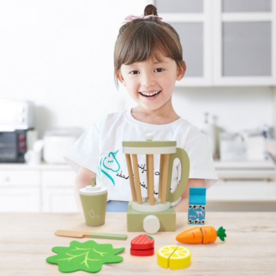 Teamson Kids Wooden Blender Juicer Toy Set with 13 Pcs, Pretend Play Kitchen Accessories - Green