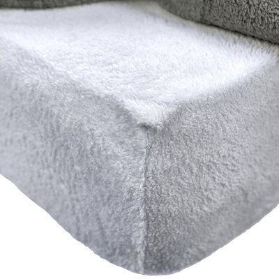 Fleece fitted cot outlet sheet