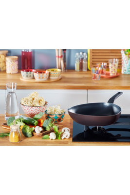 Tefal C2677004 Start Easy Triangular Pan 26cm