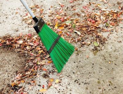 Telescopic Extendable Garden Broom - Green