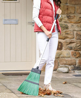 Telescopic Extendable Garden Broom - Green - 7