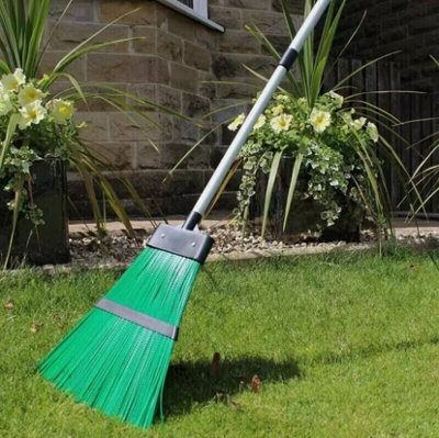 Telescopic Extendable Garden Broom - Green - 8