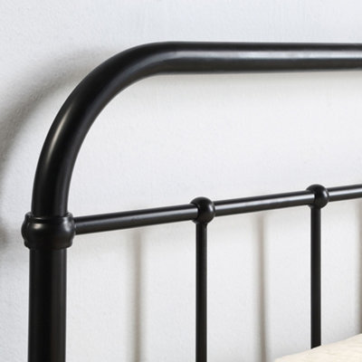 King size farmhouse top metal bed frame