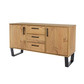 Texas Pine Medium Sideboard with 2 doors and 3 drawers