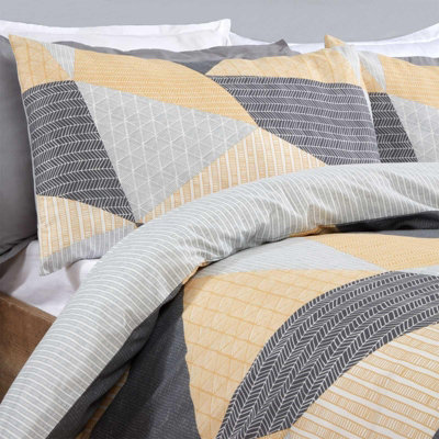 Textured Geometric Duvet Cover with Pillowcase