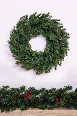 The 50cm Vivace Pine Wreath - Green