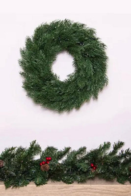 The 50cm Vivente Fir Wreath - Green