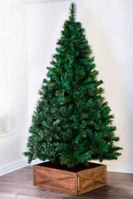The 6ft Majestic Dew Pine Tree with hinged branches Price Comparisons | Compare The Build