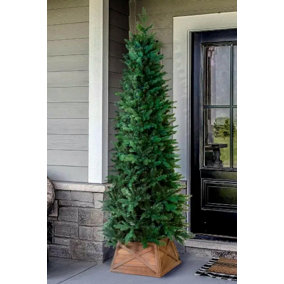 The 7ft Outdoor Ultra Slim Mixed Pine
