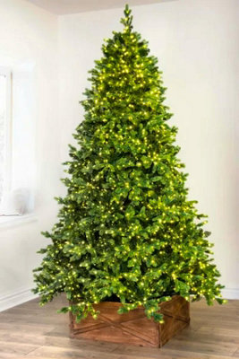 The 8ft Ultra-Lit Montagna Fir Tree with micro led lights