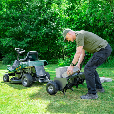 The Handy THTPA40 101cm Towed Plug Aerator