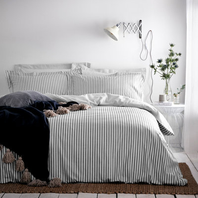 The Linen Yard Hebden Striped 100% Cotton Duvet Cover Set