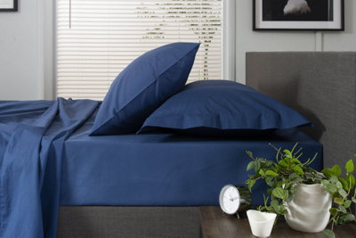 The Lyndon Company 200 Thread Count Sateen Oxford Pillowcase Blue