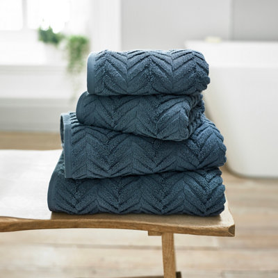 The Lyndon Company Catalonia Zerotwist Cotton Bath Towel Price Comparisons | Compare The Build