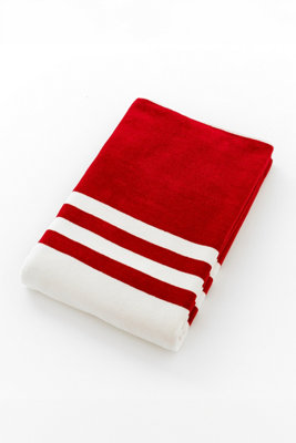 The Lyndon Company Coastal Stripe Velour Cotton Beach Towel Red