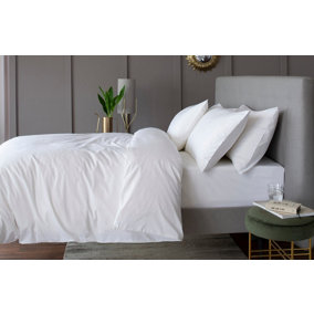 The Lyndon Company Peninsula 1000 Thread Count Sateen Duvet Set White