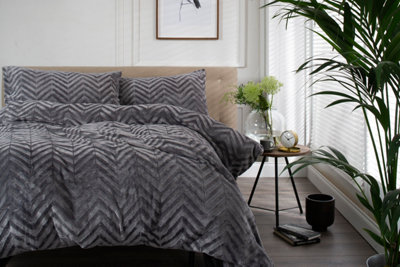 The Lyndon Company Victoria Flannel Fleece Duvet Sets Dark Grey