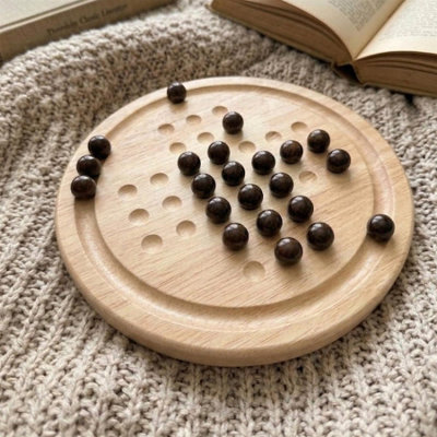 the-magic-toy-shop-peg-