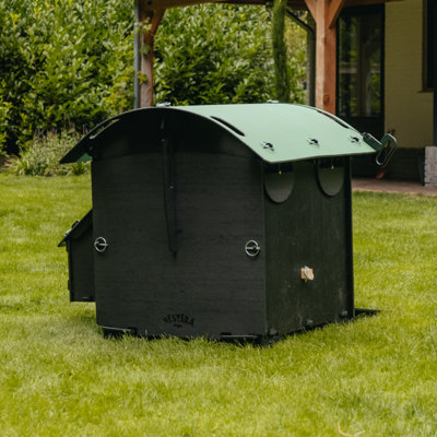 The Nestera Small House - 3 Hen House - Recycled Plastic - 25 year warranty