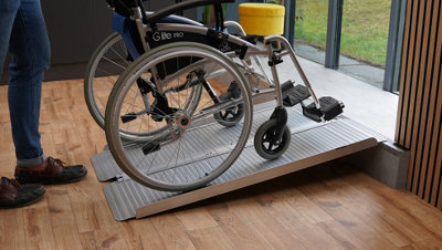 The Ramp People Folding Wheelchair Ramp 5ft / 152cm 300KG Capacity ...