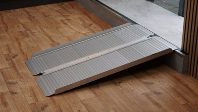 The Ramp People Folding Wheelchair Ramp 5ft / 152cm 300KG Capacity ...