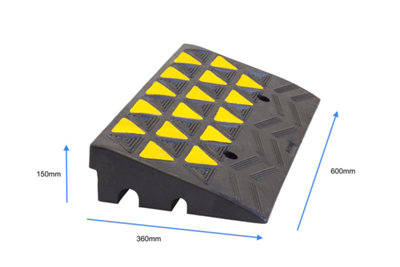 The Ramp People Heavy Duty Kerb Ramps Pair 15cm Inc. Fixings 20,000kg ...