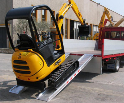 The Ramp People Loading Ramps Pair 2500mm x 300mm x 2000kg Heavy Duty ...