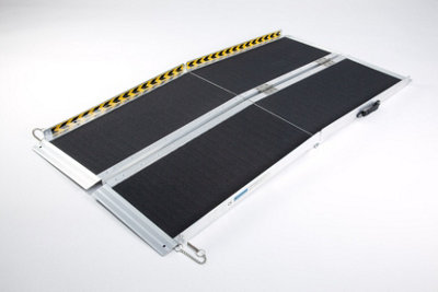 The Ramp People Multifold Wheelchair Ramp 4ft - 10ft (4ft/1.2m) Black ...