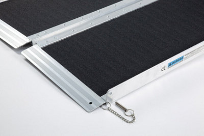 The Ramp People Multifold Wheelchair Ramp 4ft - 10ft (4ft/1.2m) Black ...