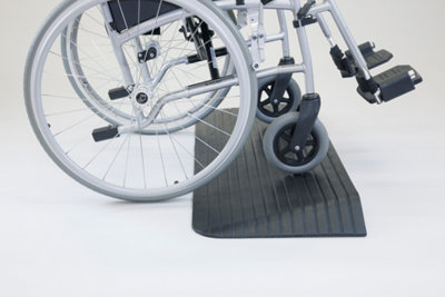 The Ramp People Rubber Threshold Ramp  25mm - 100mm (3.5"/9cm) 1000kg Capacity Step Ramp Kerb Ramp Container