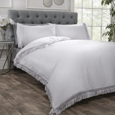 Tia Trellis Tasselled Duvet Cover Bedding Set