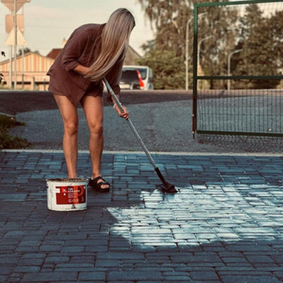 Tikkurila Patio Paving Stain outdoor paving
