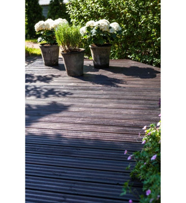 Tikkurila Valtti Furniture & Decking Oil - UV & Weather-Resistant - Black (Solvent-Based) - 10 Litres